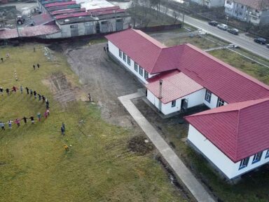 scoala_izvoru_bacau_dupa_1