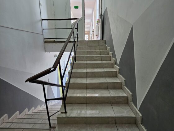 scoala_primara_din_satul_luncsoara_bihor_dupa_9