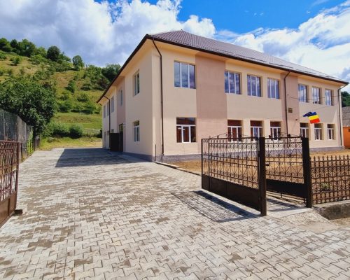 scoala-bichigiu-bistrita-dupa-1